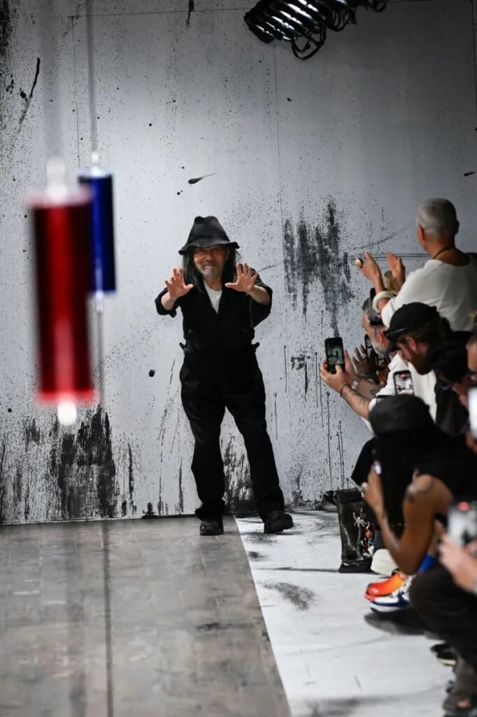 Yohji Yamamoto at the closing of his 2027 Pour Homme Spring/Summer Show in Paris Fashion Week.