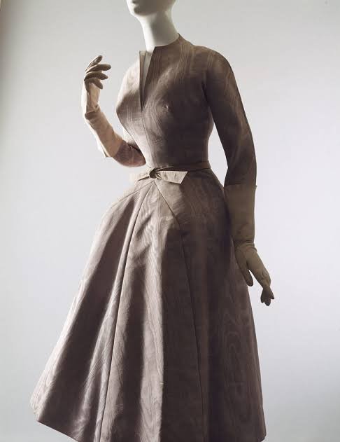 1952 – Christian Dior, La Cigale